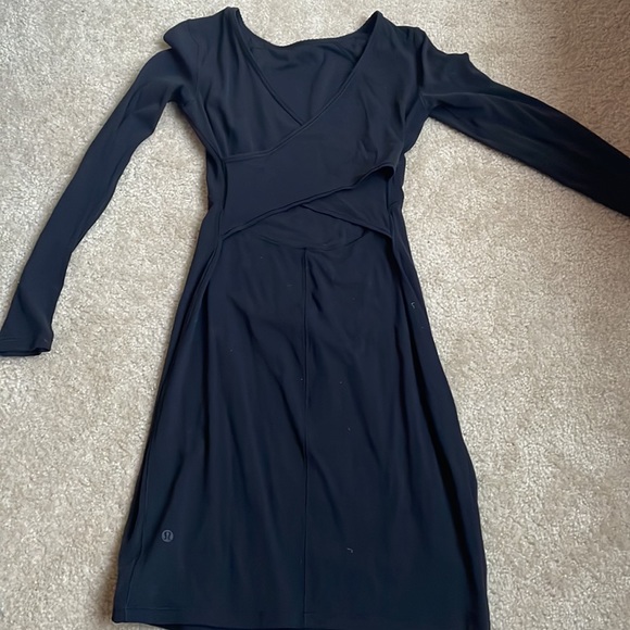 Lululemon Bodycon dress! Size 4! - Picture 3 of 4